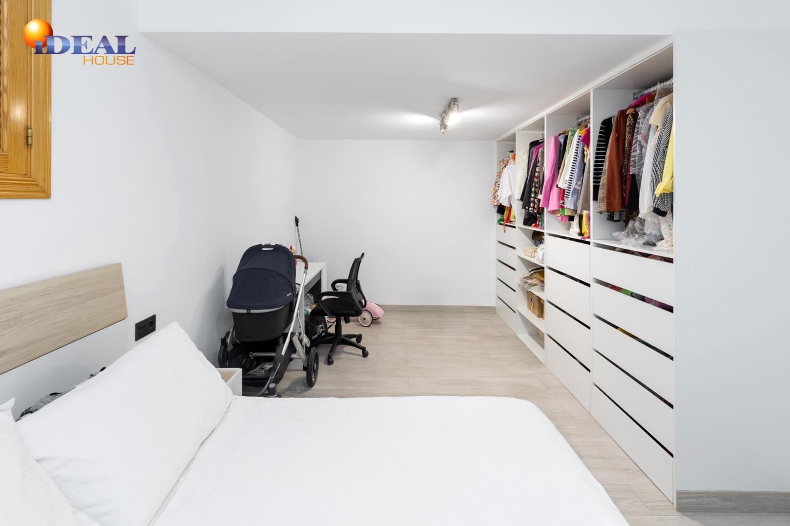 5 makuuhuone Huvila myytävänä paikassa Albolote mukana 
autotalli - 430 000 € (Ref: 9434241)