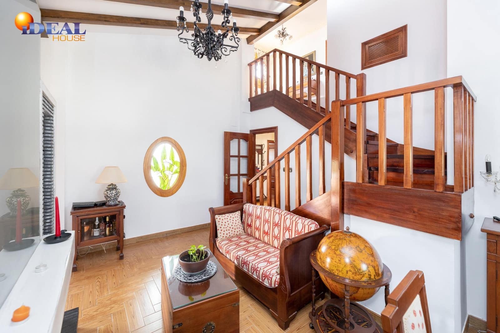 5 makuuhuone Huvila myytävänä paikassa Albolote mukana 
autotalli - 430 000 € (Ref: 9434241)