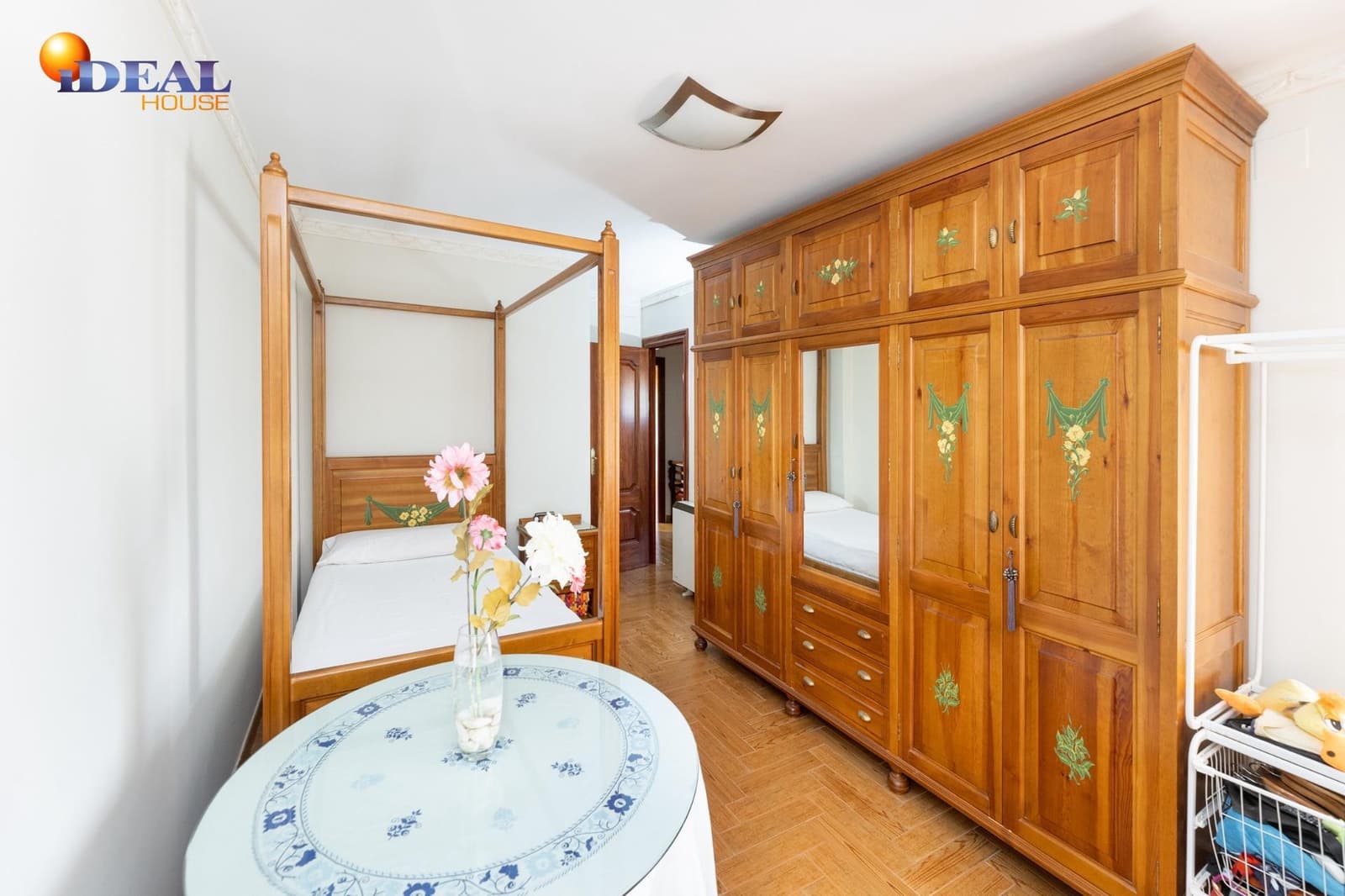 5 makuuhuone Huvila myytävänä paikassa Albolote mukana 
autotalli - 430 000 € (Ref: 9434241)