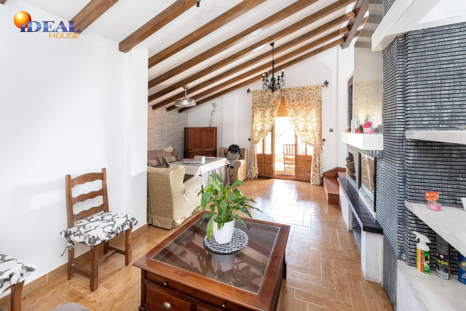 5 makuuhuone Huvila myytävänä paikassa Albolote mukana 
autotalli - 430 000 € (Ref: 9434241)