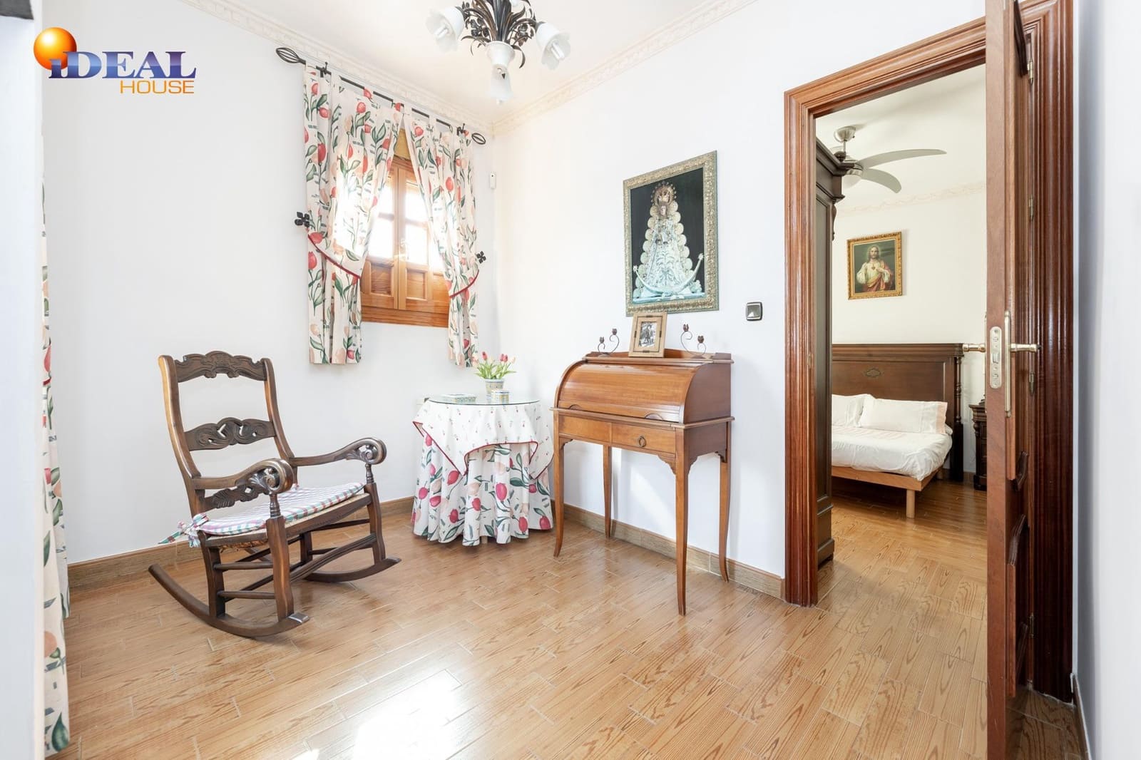 5 makuuhuone Huvila myytävänä paikassa Albolote mukana 
autotalli - 430 000 € (Ref: 9434241)