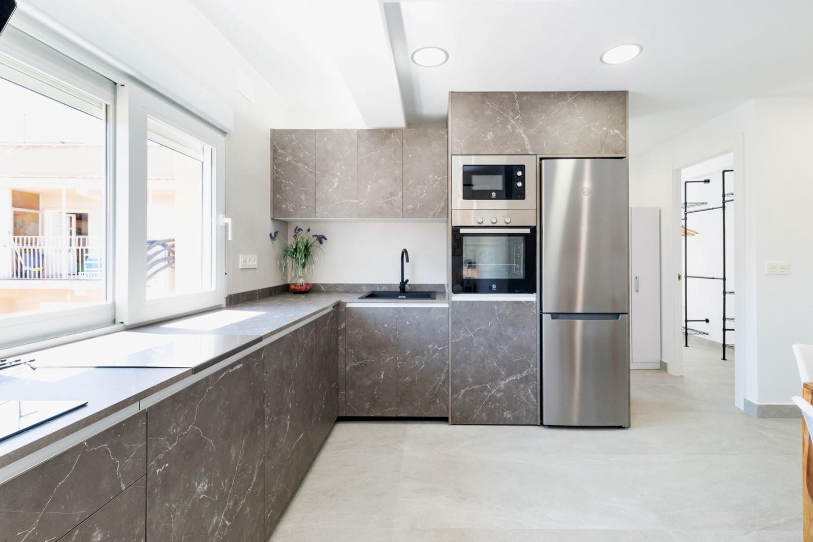 3 bedroom Flat for sale in Granada city - € 219,900 (Ref: 9434242)