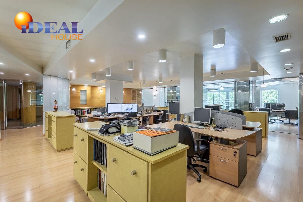 Comercial para venda em Granada cidade - 495 000 € (Ref: 9434248)