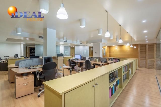 Comercial para venda em San Matías - Realejo, Granada cidade - 495 000 € (Ref: 9434248)