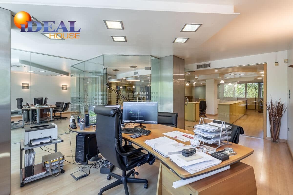 Comercial para venda em Granada cidade - 495 000 € (Ref: 9434248)