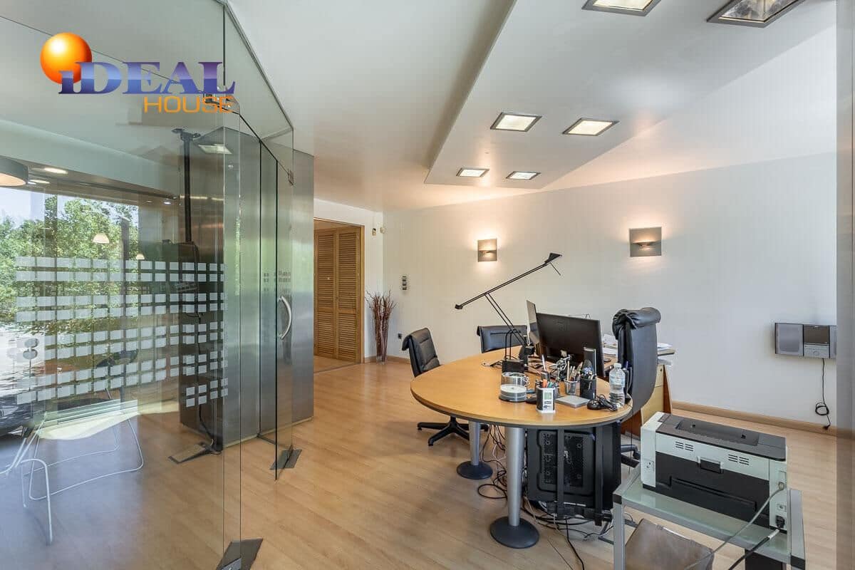 Comercial para venda em Granada cidade - 495 000 € (Ref: 9434248)