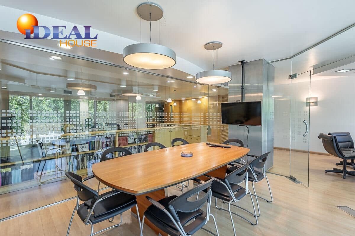 Comercial para venda em Granada cidade - 495 000 € (Ref: 9434248)