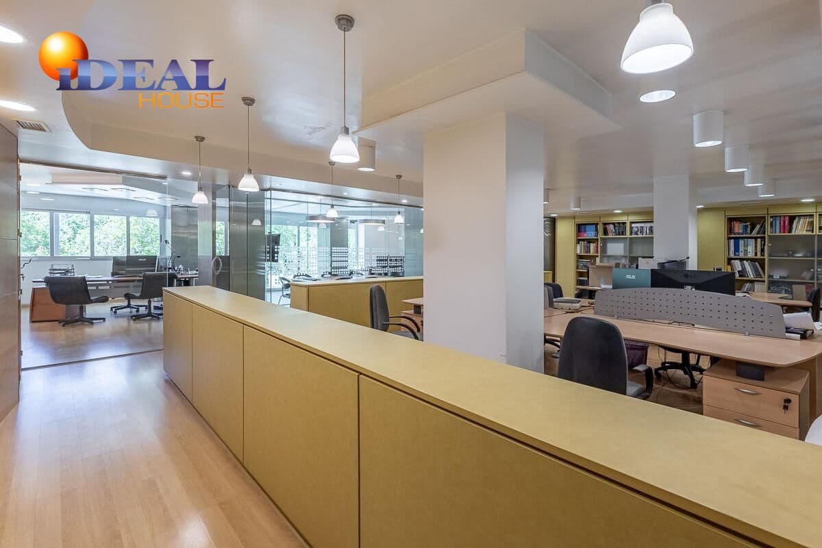 Comercial para venda em Granada cidade - 495 000 € (Ref: 9434248)