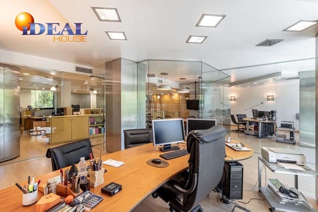 Comercial para venda em San Matías - Realejo, Granada cidade - 495 000 € (Ref: 9434248)