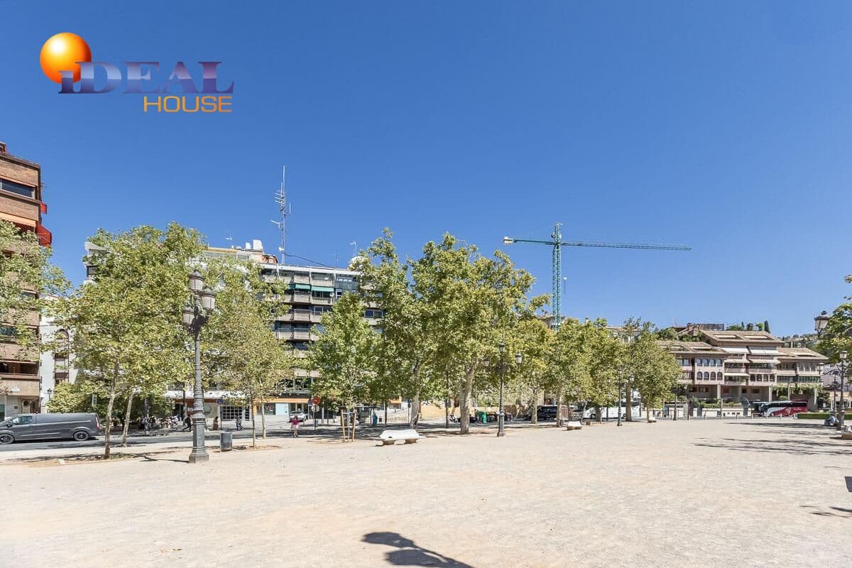 Comercial para venda em Granada cidade - 495 000 € (Ref: 9434248)