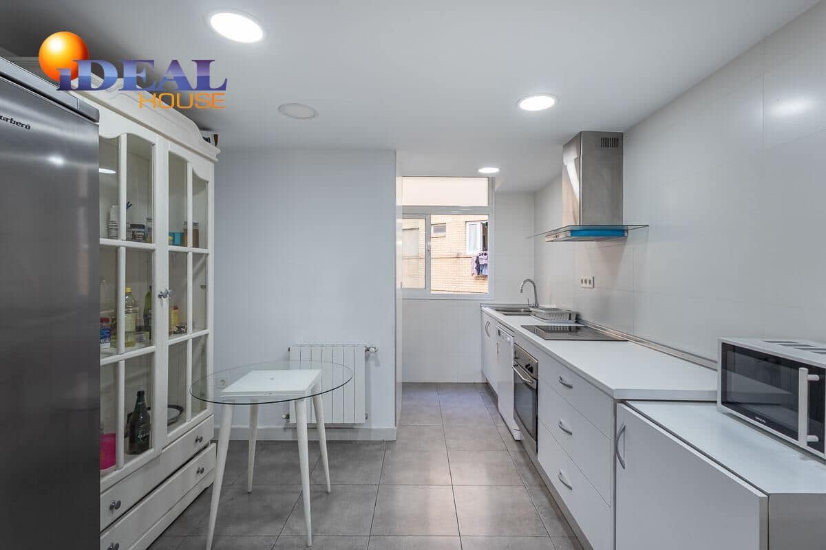 5 sypialnia Mieszkanie na sprzedaż w Miasto Grenada - 525 000 € (Ref: 9434251)