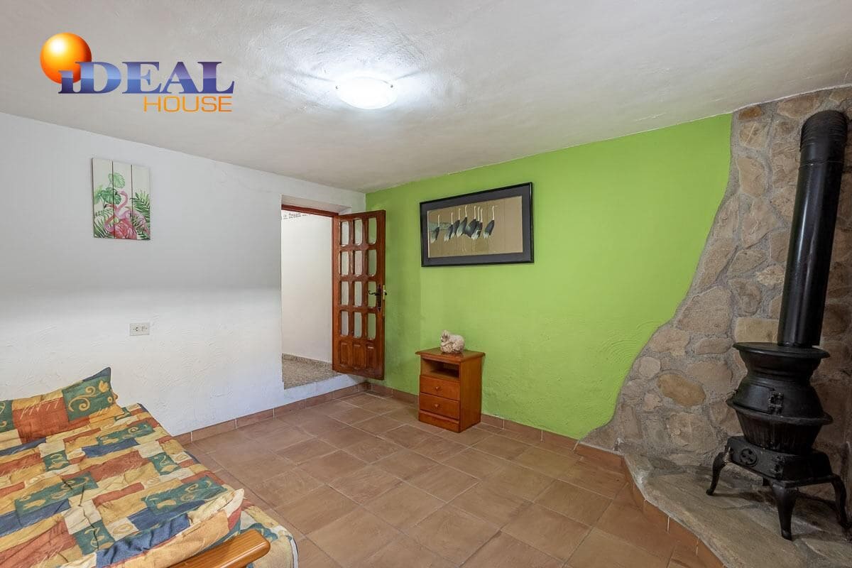 7 bedroom Villa for sale in Montefrio - € 350,000 (Ref: 9434252)