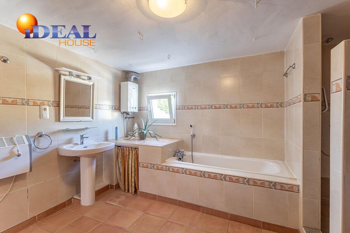 7 bedroom Villa for sale in Montefrio - € 350,000 (Ref: 9434252)