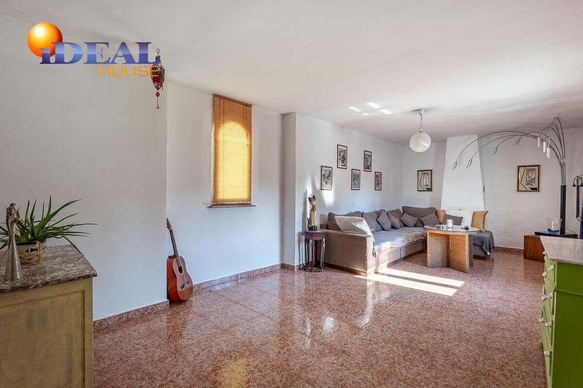 7 bedroom Villa for sale in Montefrio - € 350,000 (Ref: 9434252)