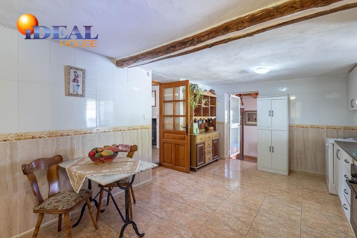 7 bedroom Villa for sale in Montefrio - € 350,000 (Ref: 9434252)