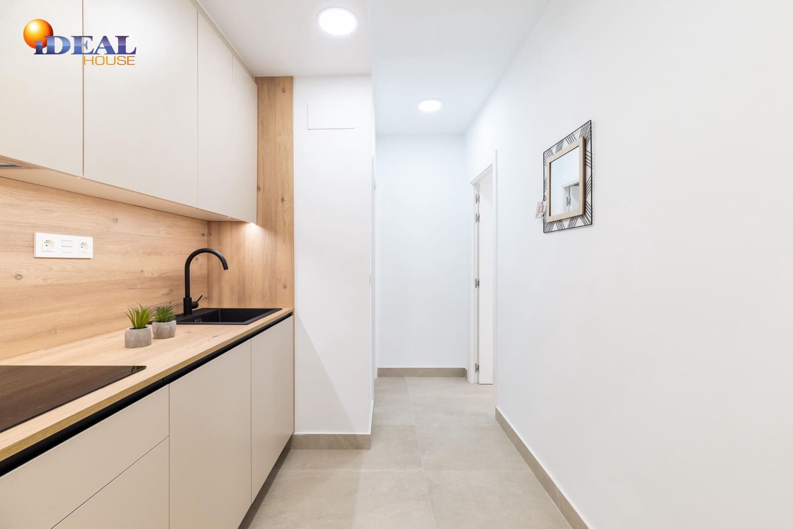 3 bedroom Flat for sale in Granada city - € 259,000 (Ref: 9434253)