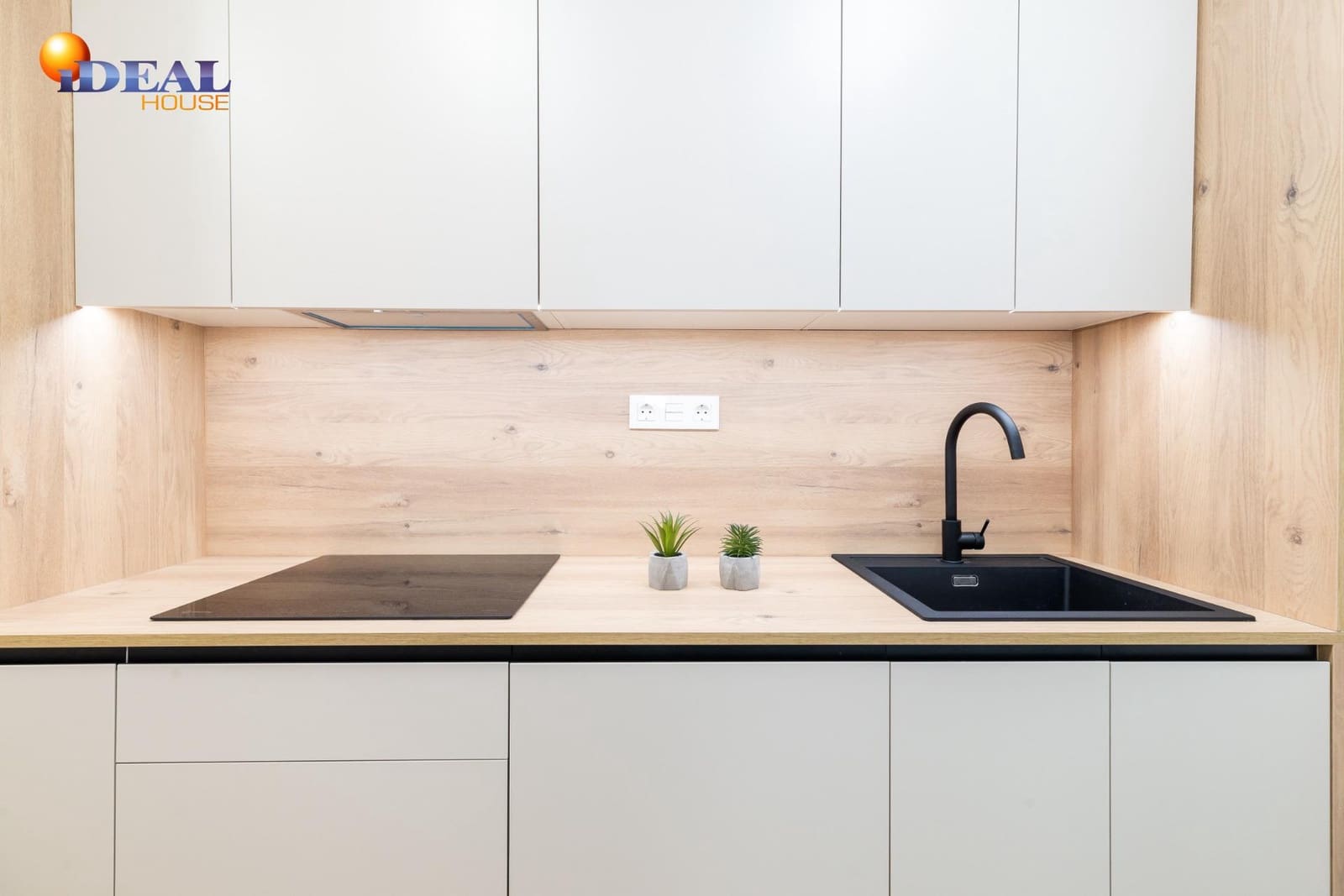 3 bedroom Flat for sale in Granada city - € 259,000 (Ref: 9434253)