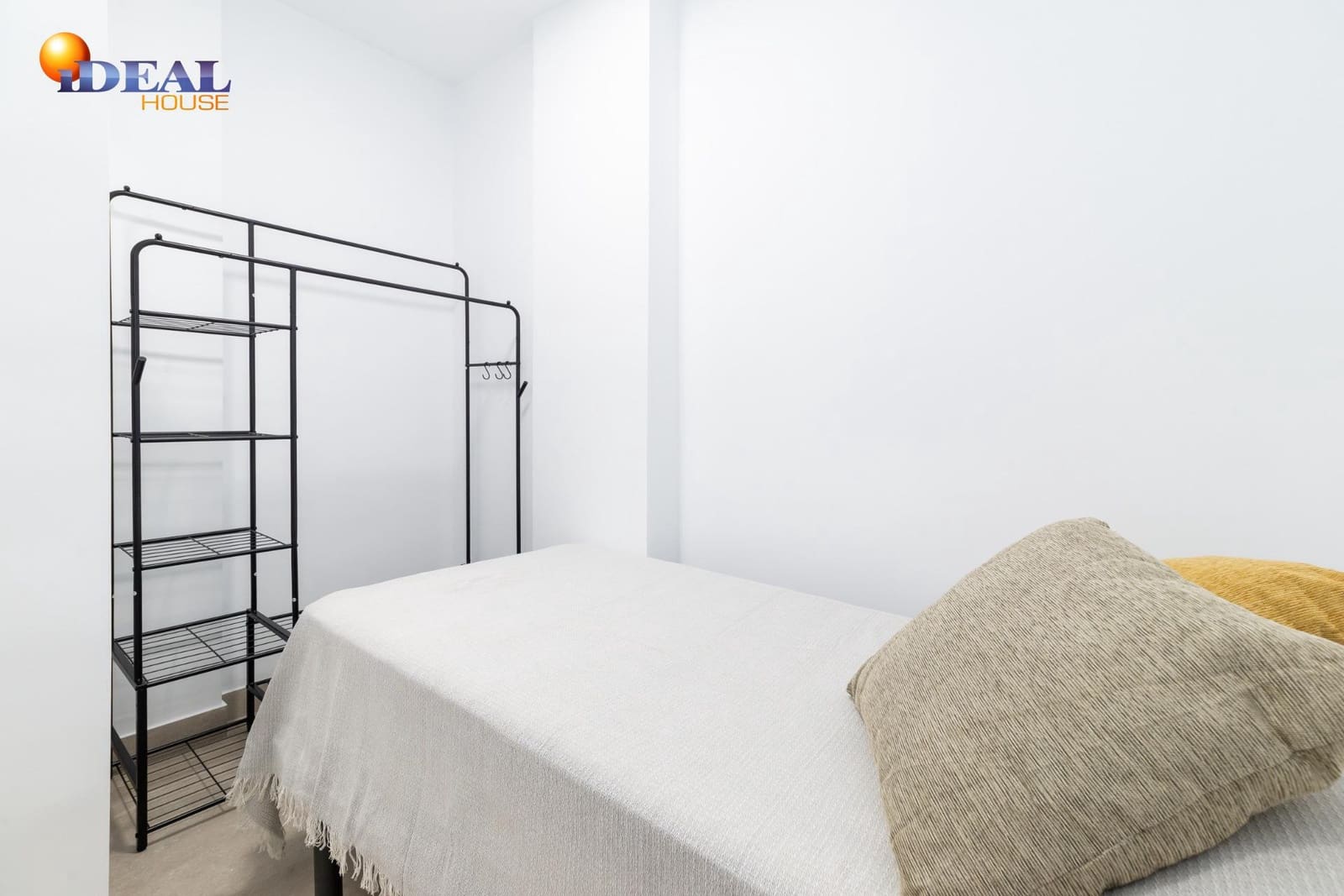 3 bedroom Flat for sale in Granada city - € 259,000 (Ref: 9434253)