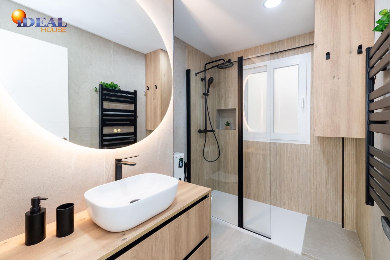 3 bedroom Flat for sale in Granada city - € 259,000 (Ref: 9434253)