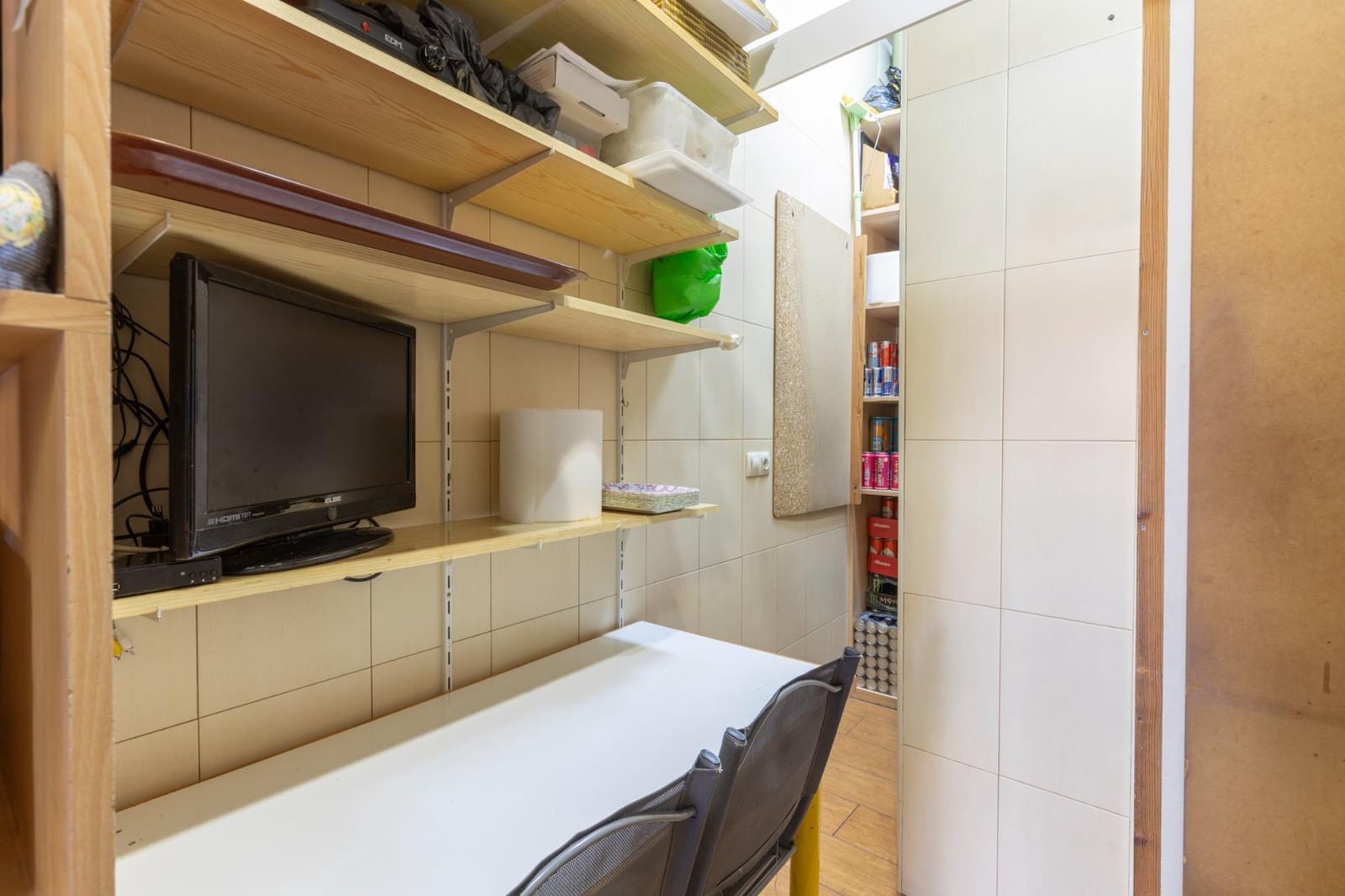 Kommersiell til salgs i Granada by - € 125 000 (Ref: 9434255)