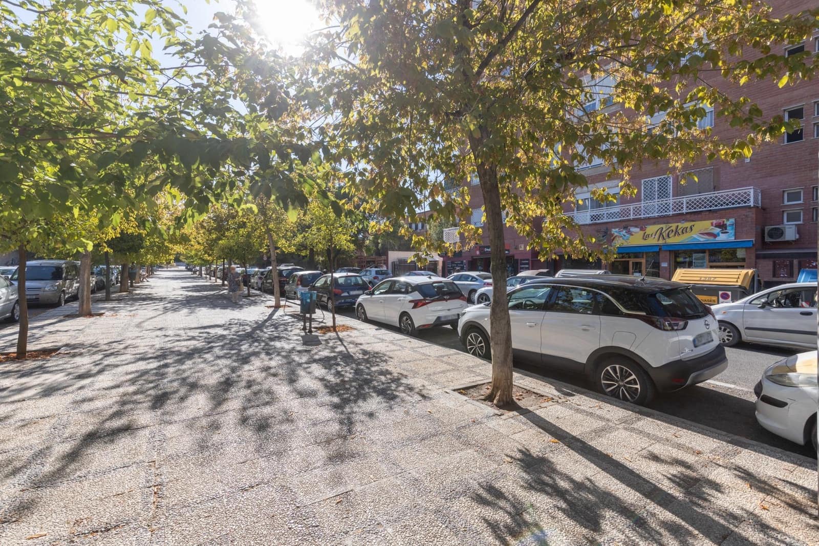 Kommersiell til salgs i Granada by - € 125 000 (Ref: 9434255)