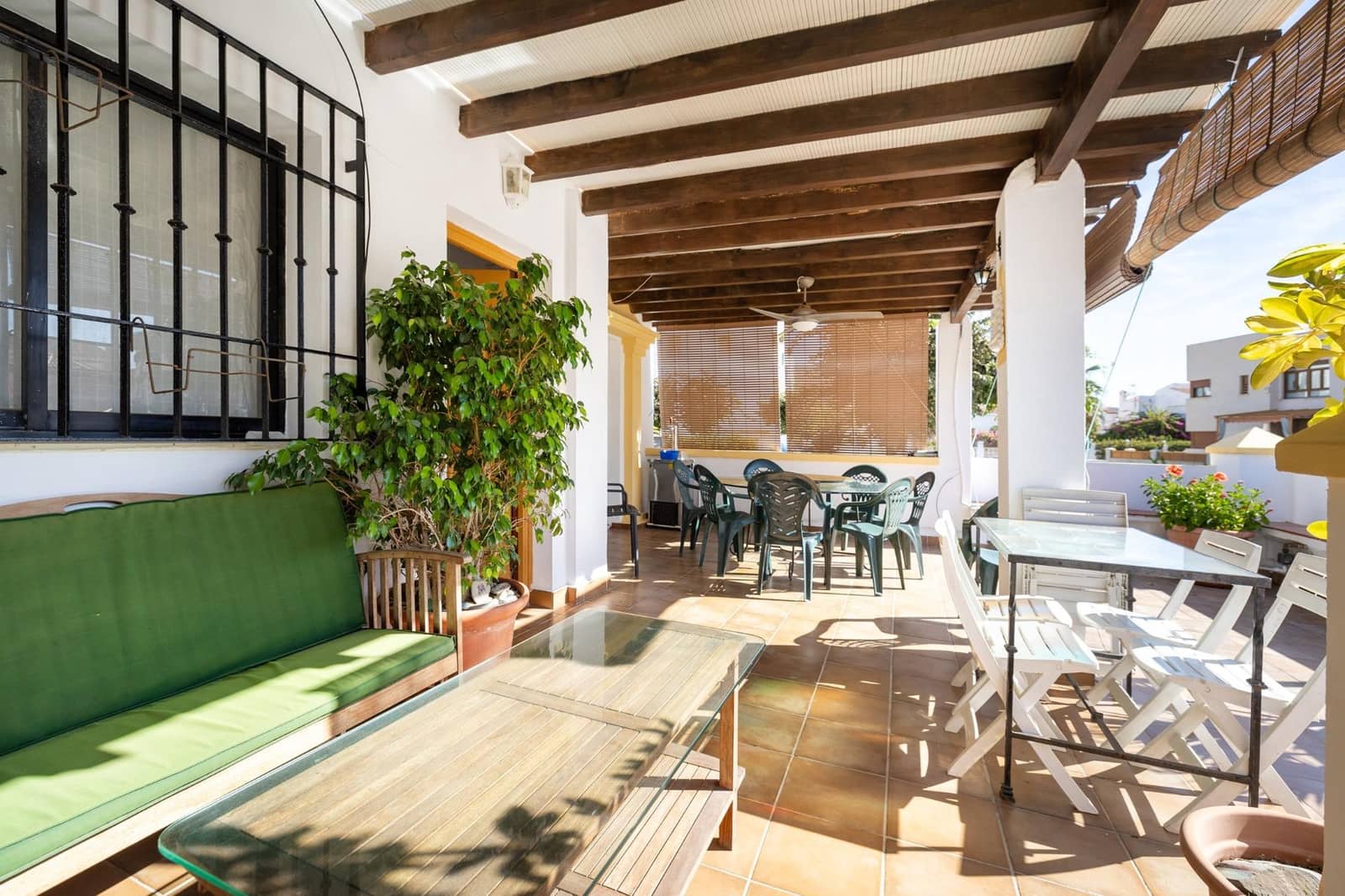 Pareado de 8 habitaciones en Calahonda en venta - 480.000 € (Ref: 9434256)