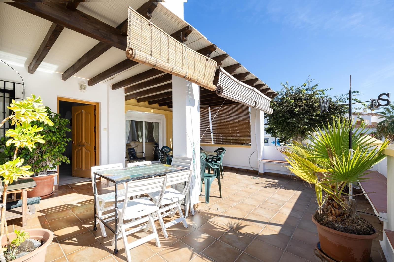 Pareado de 8 habitaciones en Calahonda en venta - 480.000 € (Ref: 9434256)