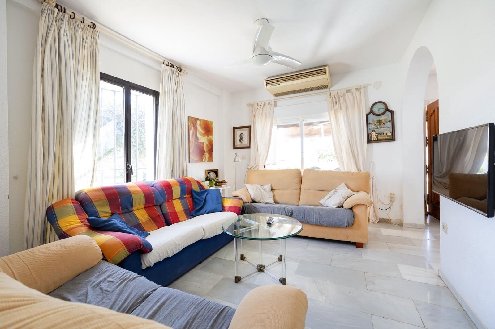 Pareado de 8 habitaciones en Calahonda en venta - 480.000 € (Ref: 9434256)