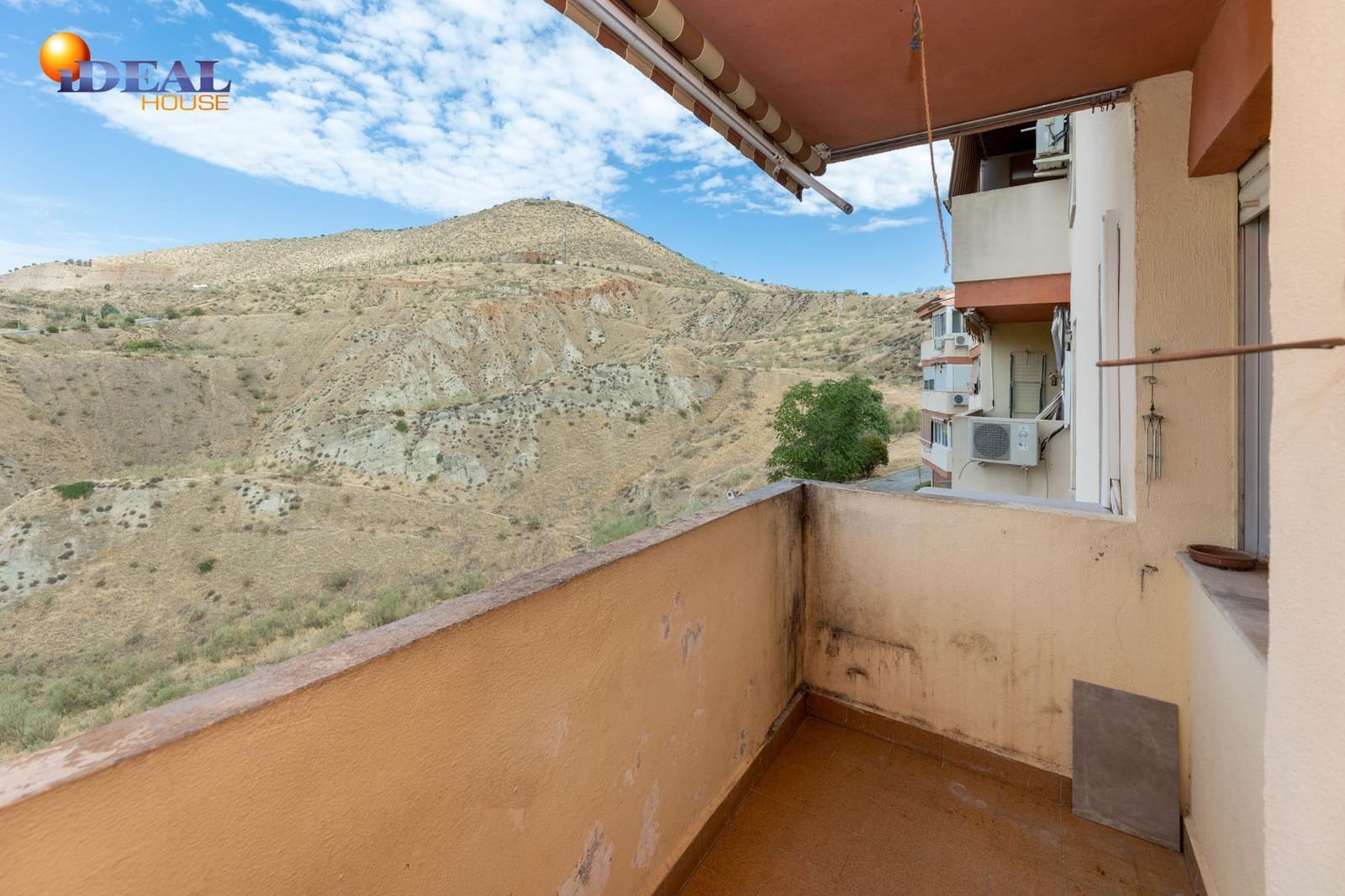 2 bedroom Flat for sale in Cenes de la Vega with garage - € 117,000 (Ref: 9434257)