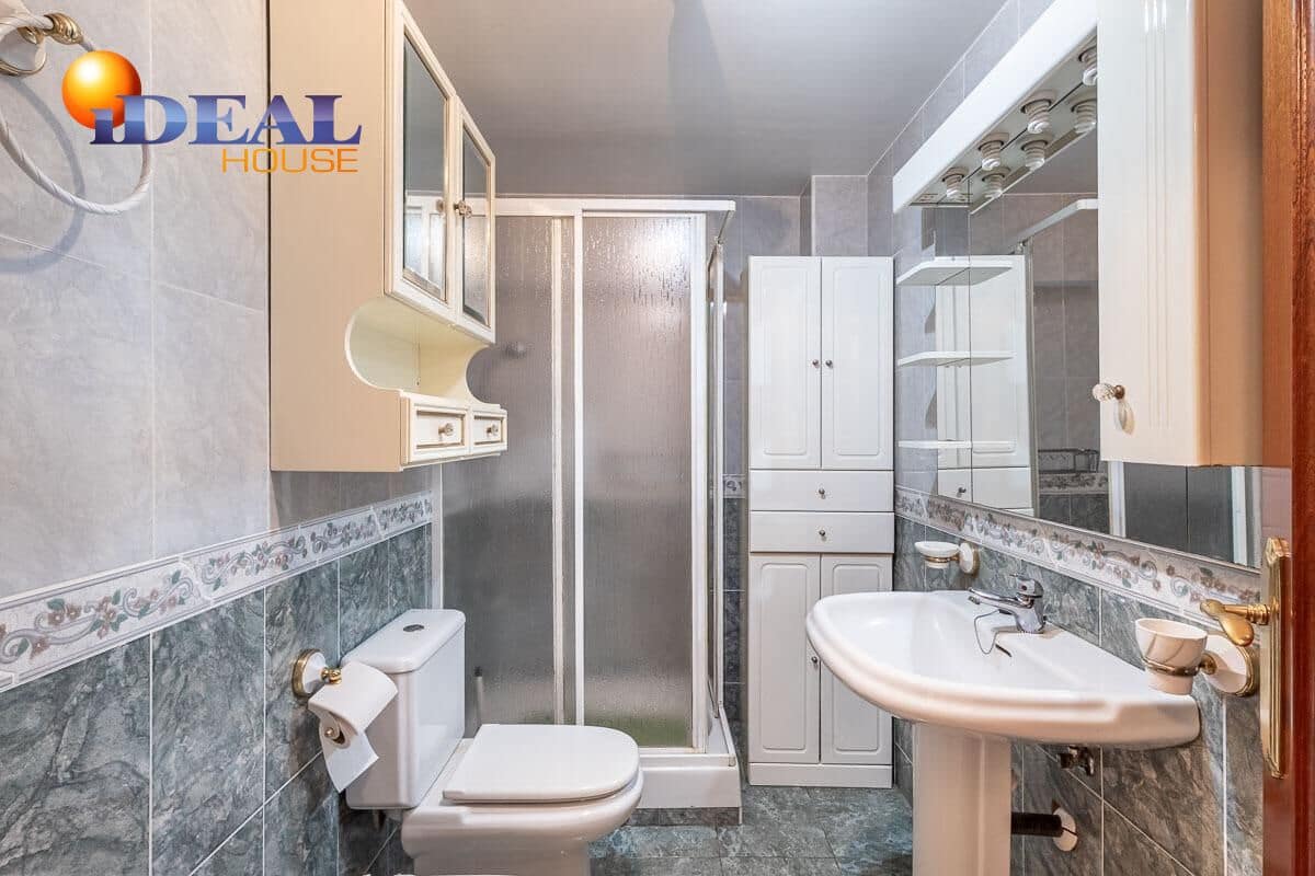 4 makuuhuone Asunto myytävänä paikassa Granada kaupunki - 295 000 € (Ref: 9434258)