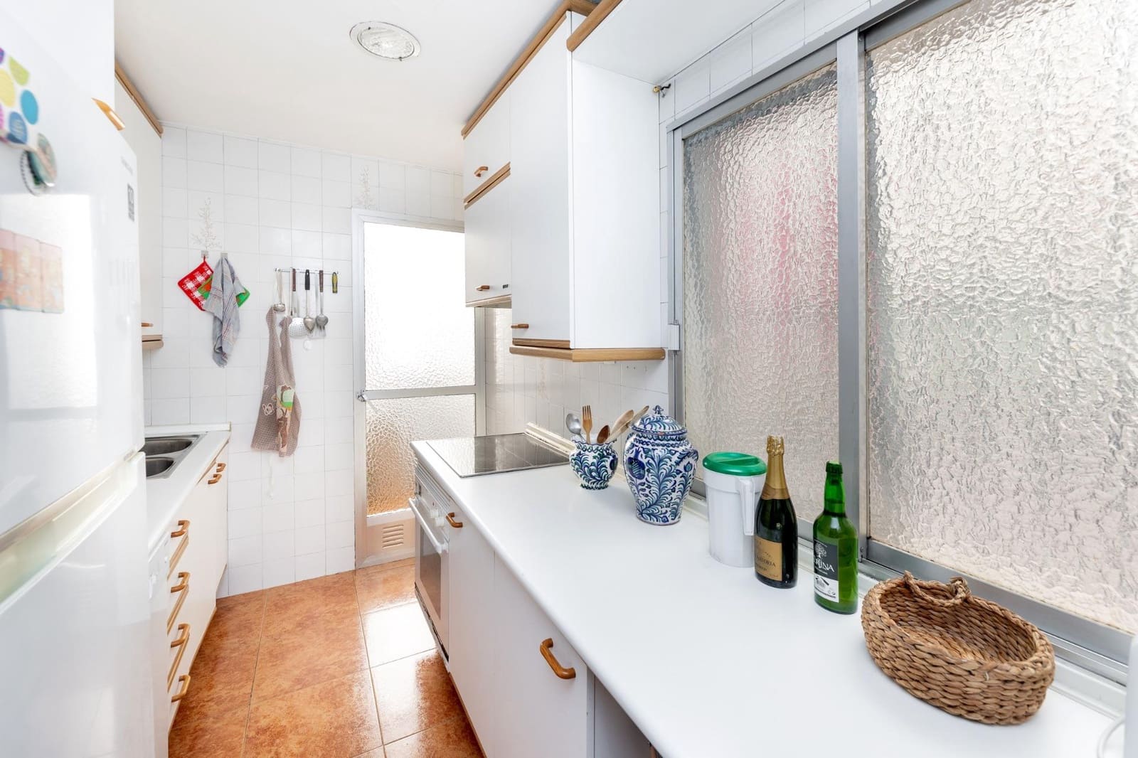 5 bedroom Flat for sale in Granada city with garage - € 380,000 (Ref: 9434260)