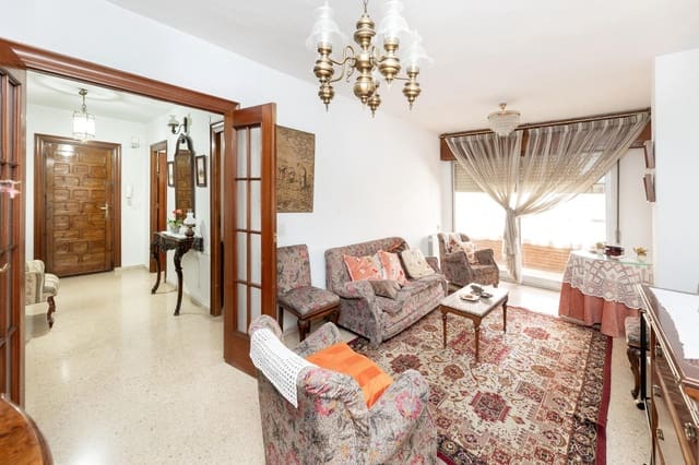 5 slaapkamer Flat te koop in Camino de Ronda - Rosaleda, Granada stad met garage - € 380.000 (Ref: 9434260)