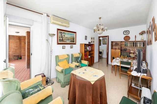 5 slaapkamer Flat te koop in Camino de Ronda - Rosaleda, Granada stad met garage - € 380.000 (Ref: 9434260)