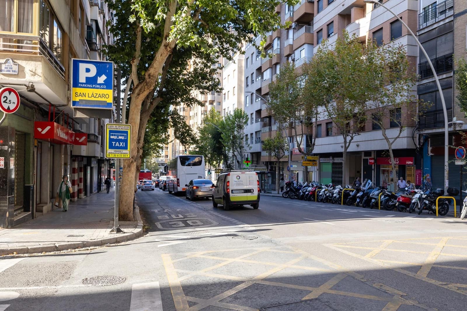 Comercial para venda em Granada cidade - 420 000 € (Ref: 9434264)