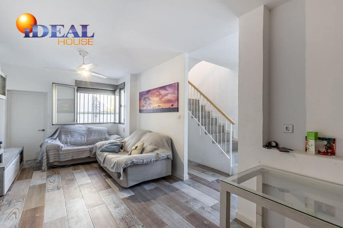 3 bedroom Terraced Villa for sale in Peligros - € 195,000 (Ref: 9434265)