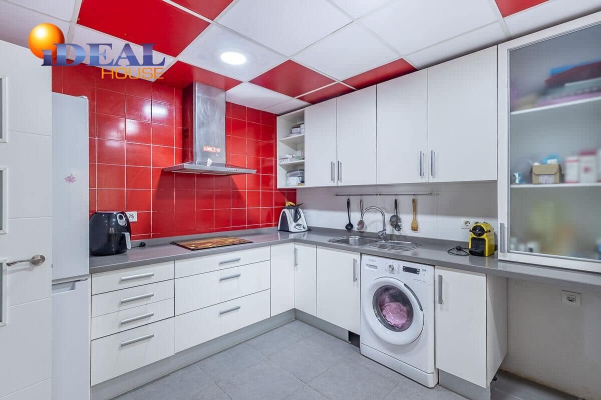 3 bedroom Terraced Villa for sale in Peligros - € 195,000 (Ref: 9434265)