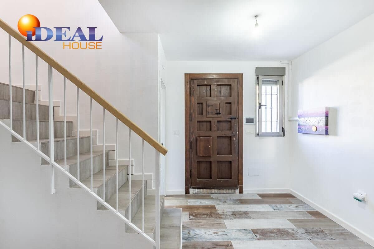 3 bedroom Terraced Villa for sale in Peligros - € 195,000 (Ref: 9434265)