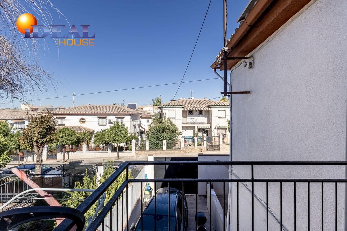 3 bedroom Terraced Villa for sale in Peligros - € 195,000 (Ref: 9434265)