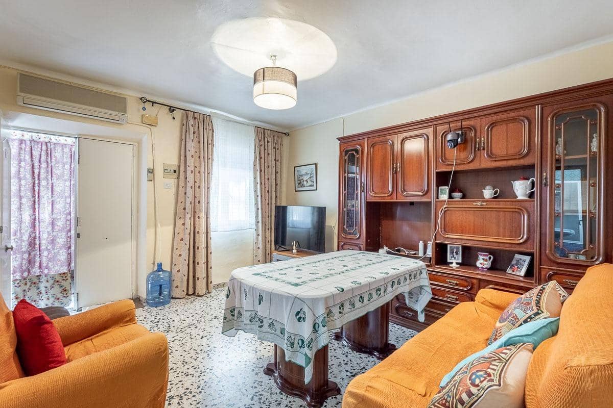 3 bedroom Townhouse for sale in Penuelas with garage - € 119,000 (Ref: 9434267)