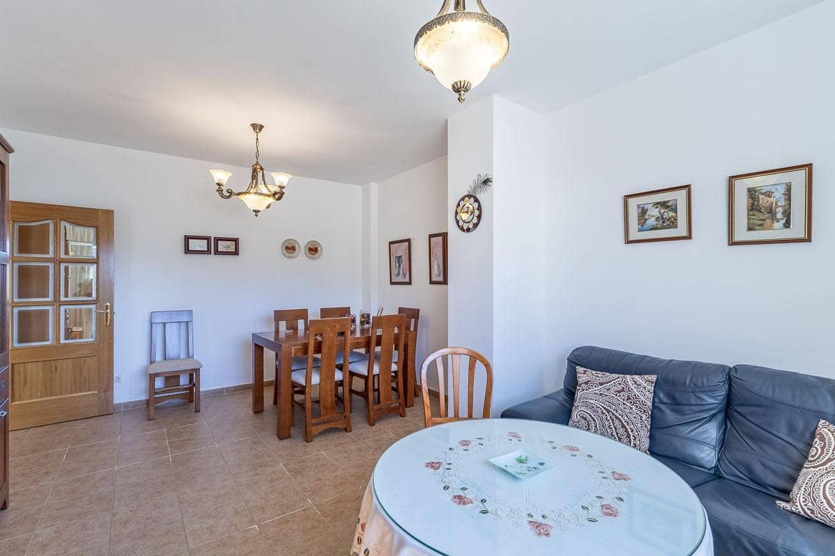 3 bedroom Townhouse for sale in Jatar with garage - € 159,000 (Ref: 9434268)