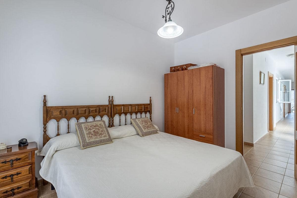 3 bedroom Townhouse for sale in Jatar with garage - € 159,000 (Ref: 9434268)