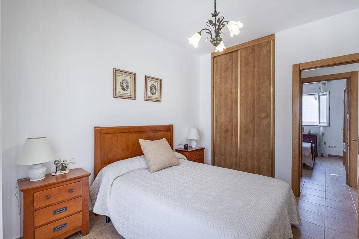 3 bedroom Townhouse for sale in Jatar with garage - € 159,000 (Ref: 9434268)