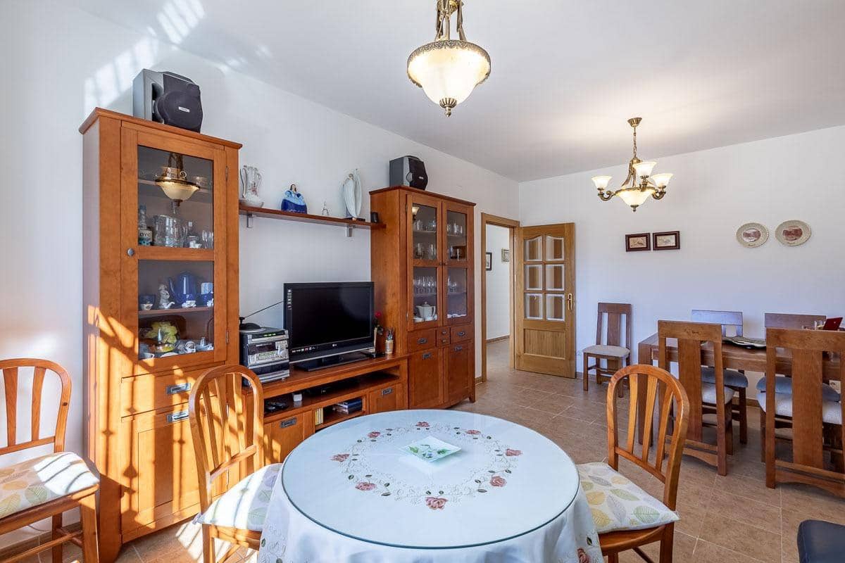 3 bedroom Townhouse for sale in Jatar with garage - € 159,000 (Ref: 9434268)