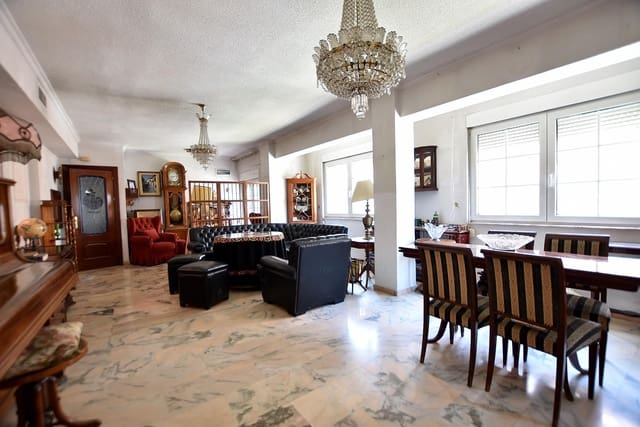 4 camera da letto Appartamento in vendita in Camino de Ronda - Rosaleda, Granada città - 435.000 € (Rif: 9434271)