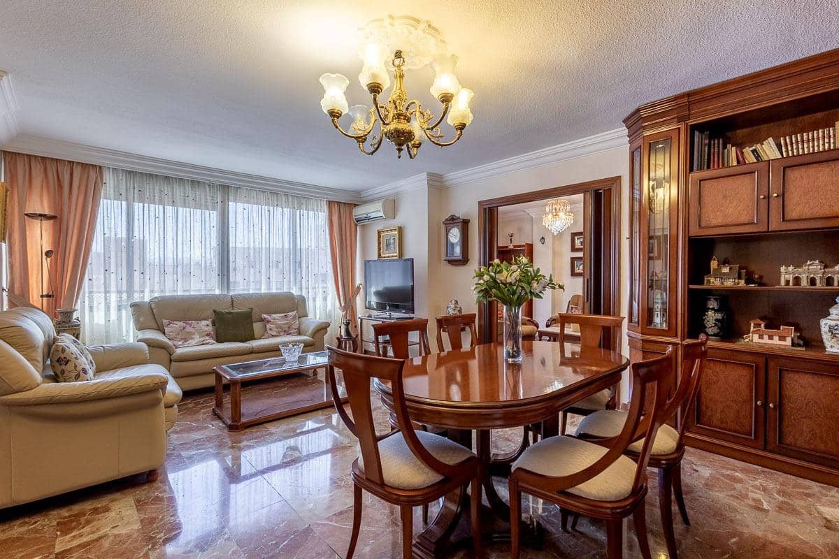 4 makuuhuone Asunto myytävänä paikassa Granada kaupunki mukana 
autotalli - 389 000 € (Ref: 9434272)