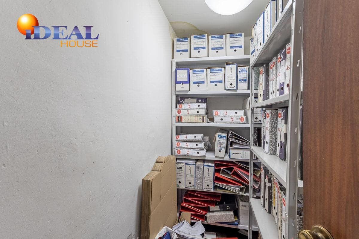 Commercial for sale in Granada city - € 490,000 (Ref: 9434273)