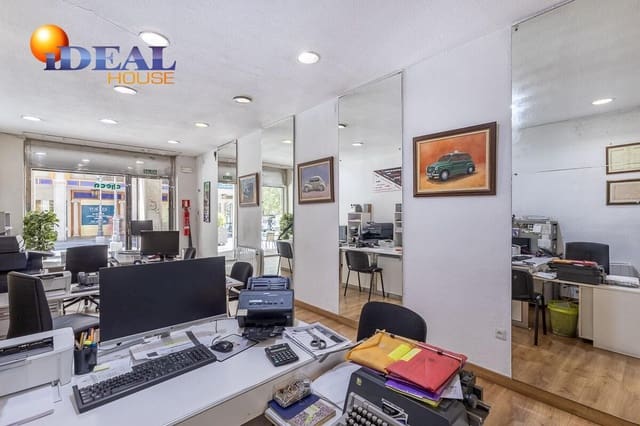 Kommersiell till salu i Granada stad - 490 000 € (Ref: 9434273)