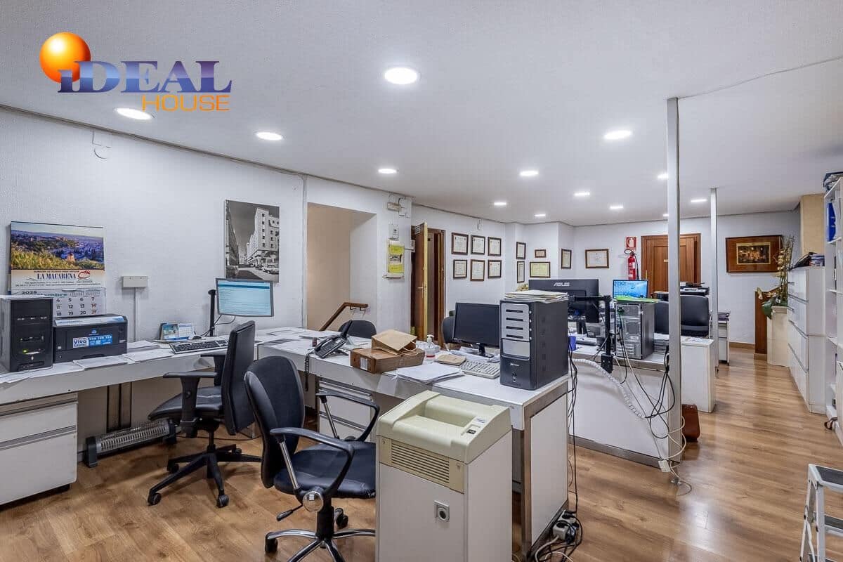 Commercial for sale in Granada city - € 490,000 (Ref: 9434273)