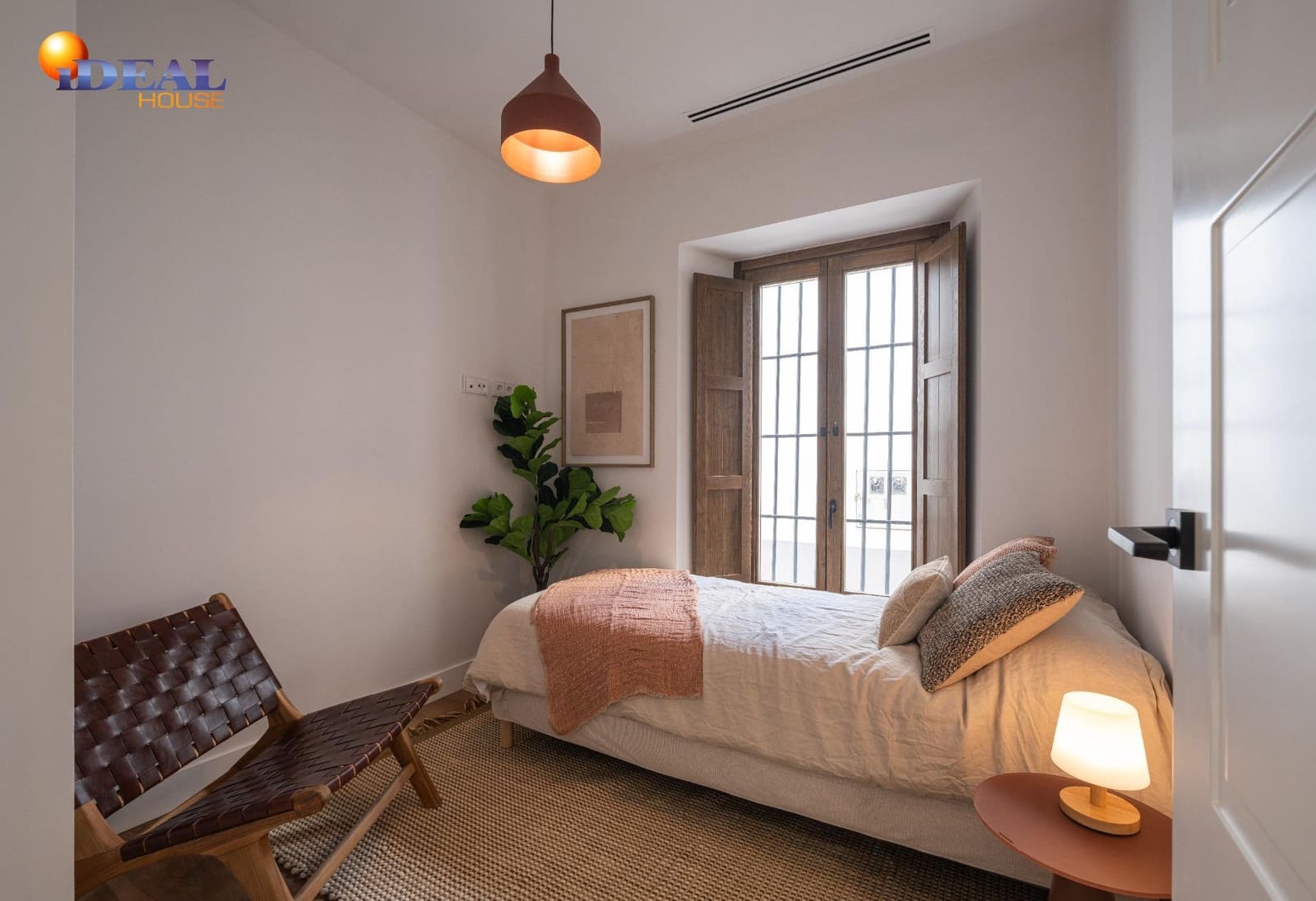 2 sovrum Lägenhet till salu i Granada stad - 265 000 € (Ref: 9434274)