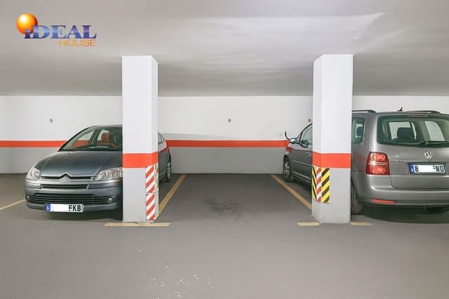 Garage te koop in Centro, Granada stad - € 28.500 (Ref: 9434275)